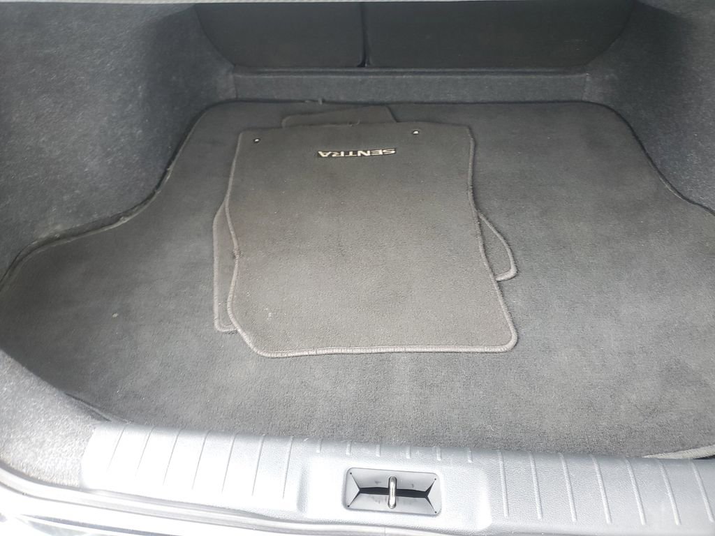 Used 2020 Nissan Sentra S image 7