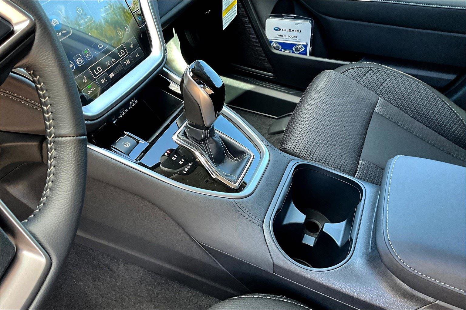 Used 2025 Subaru Outback Premium image 8