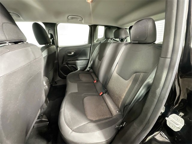 Used 2023 Jeep Renegade Latitude image 25