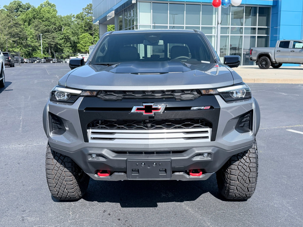 Used 2025 Chevrolet Colorado ZR2 w/ Technology Package AWD/4WD image 3