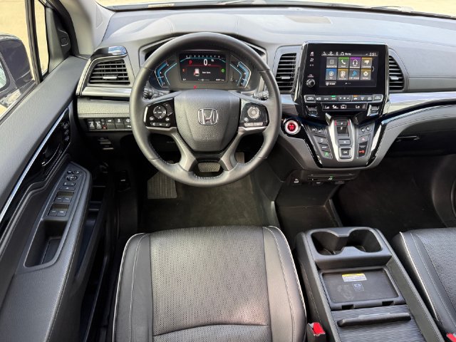 Used 2023 Honda Odyssey Elite image 24