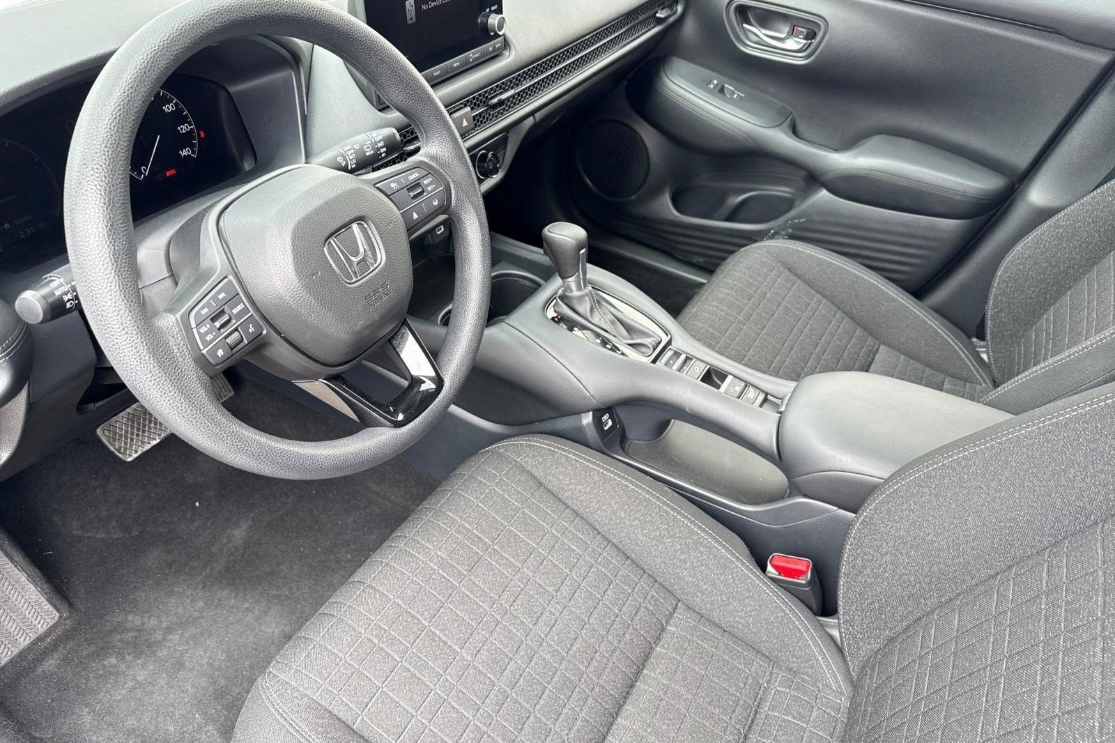 Certified 2023 Honda HR-V LX image 4