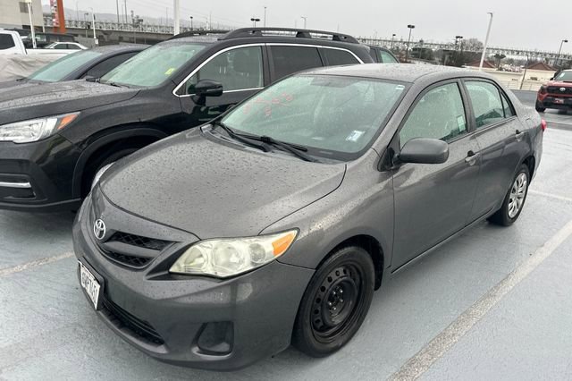 Used 2012 Toyota Corolla LE image 1