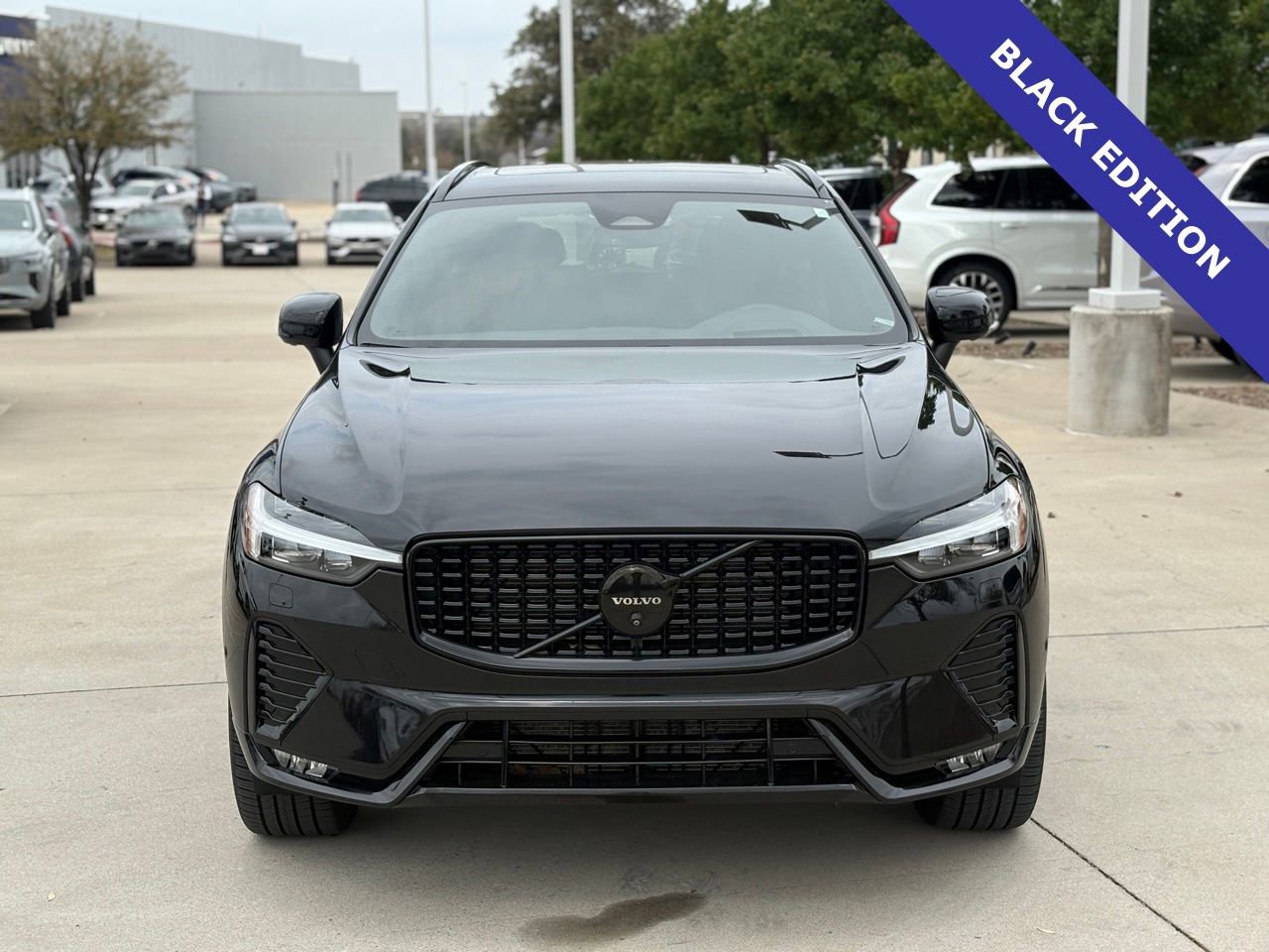 Certified 2024 Volvo XC60 B5 Ultimate w/ Protection Package Premier image 4