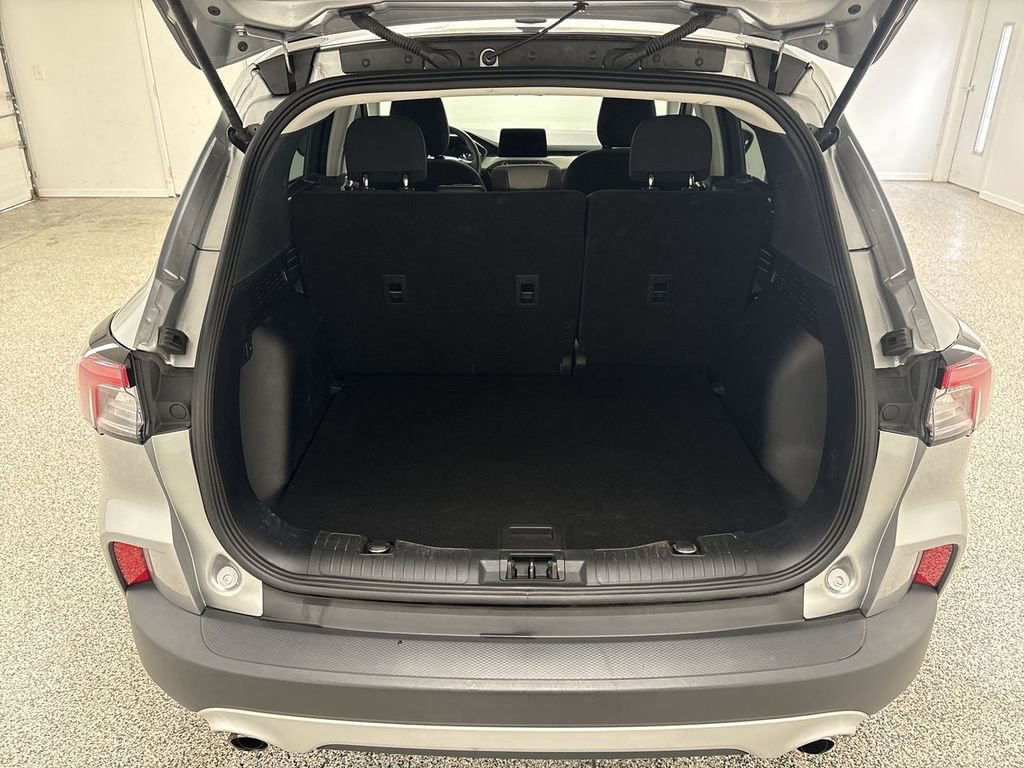 Used 2022 Ford Escape SE image 23