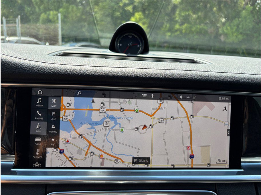 Used 2017 Porsche Panamera 4S image 31