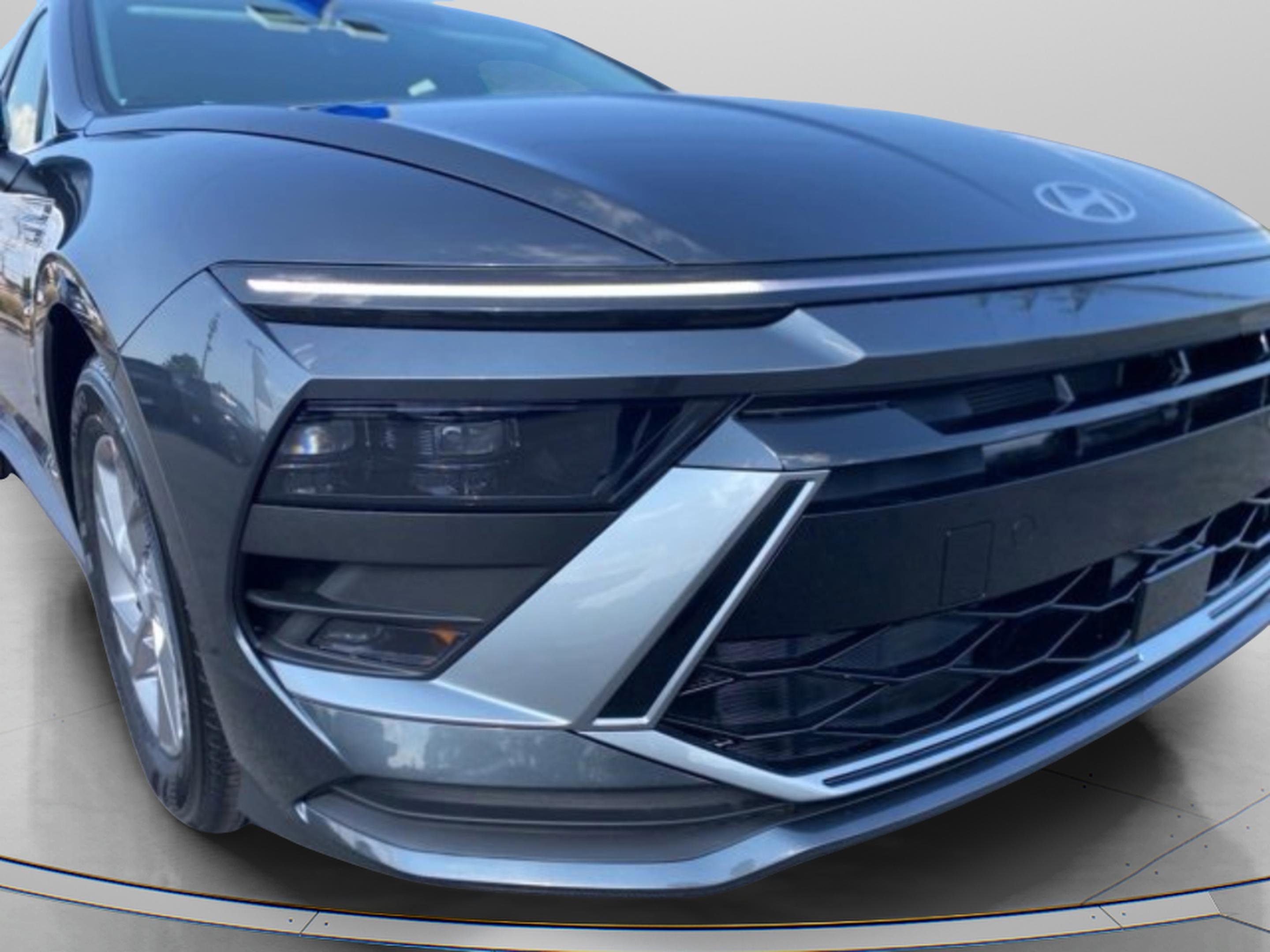 New 2026 Hyundai Sonata SE FWD image 3