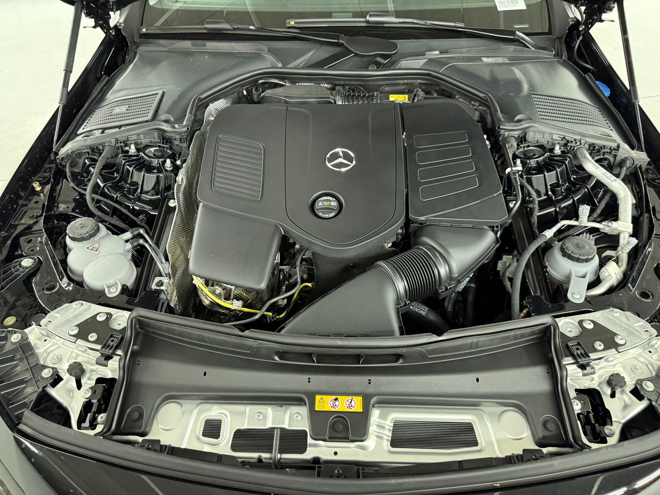 New 2026 Mercedes-Benz CLE 300 4MATIC Coupe image 32