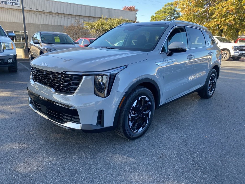 New 2025 Kia Sorento S w/ Panoramic Sunroof Package image 3