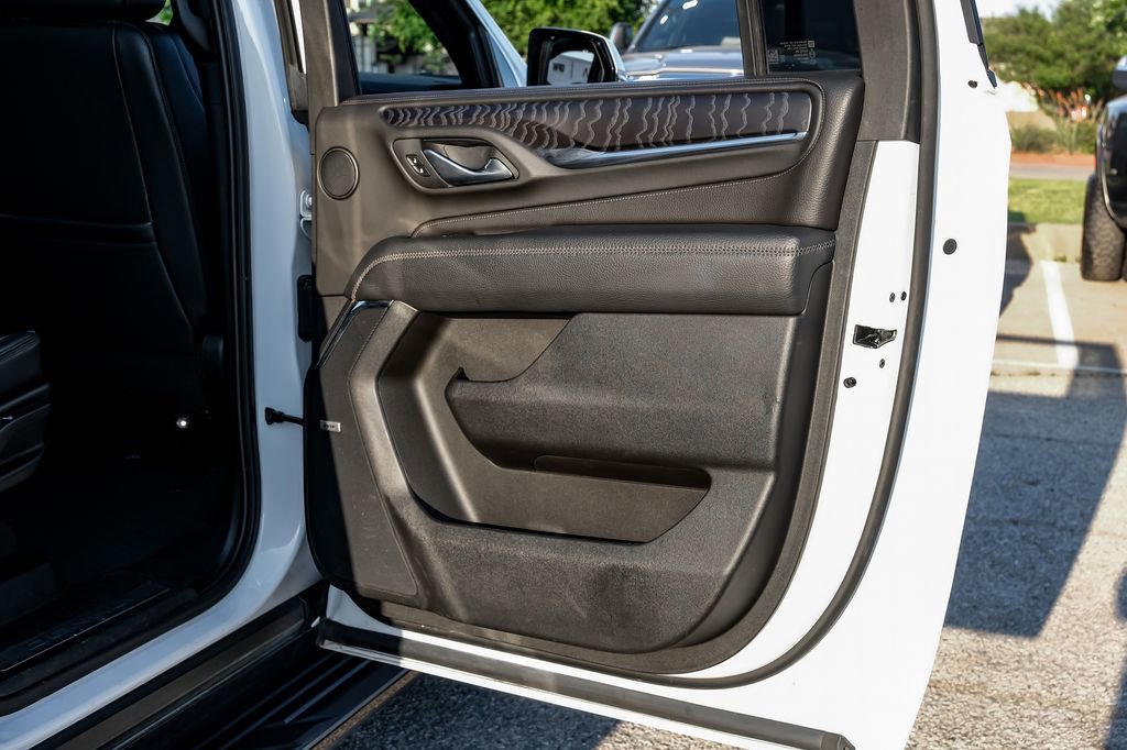 Used 2024 GMC Yukon XL Denali AWD/4WD image 58