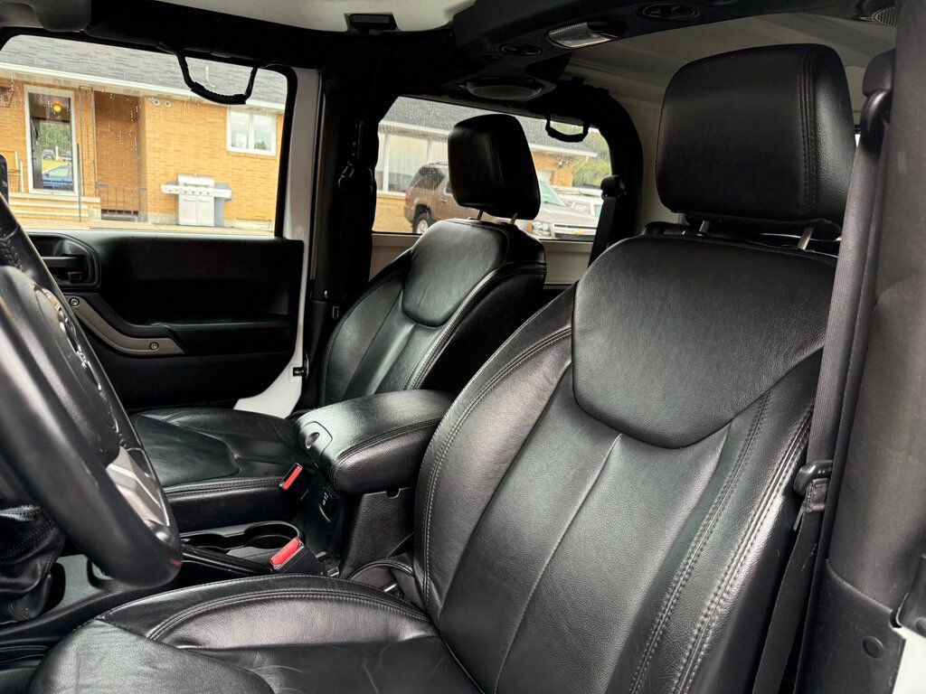Used 2013 Jeep Wrangler Sahara image 16