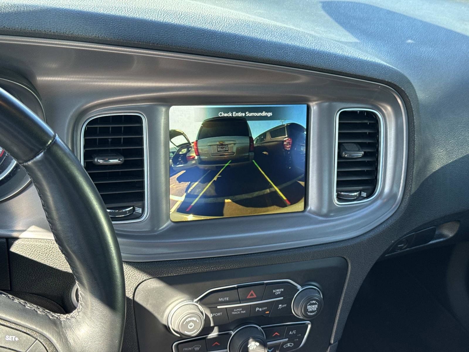 Used 2023 Dodge Charger SXT image 4