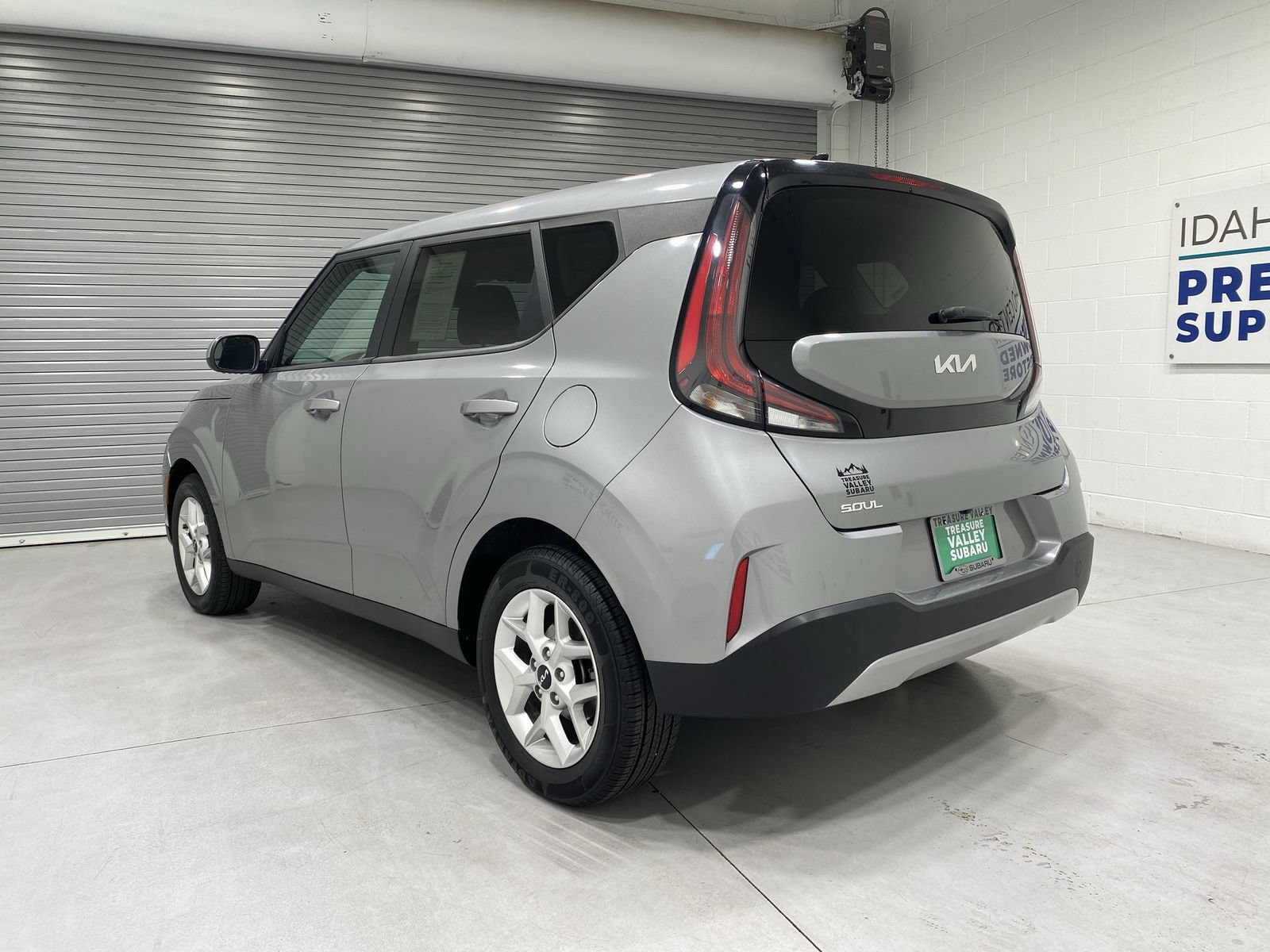 Used 2023 Kia Soul LX w/ Option Group 015 FWD image 6