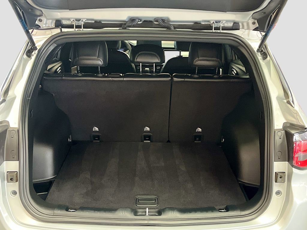 Used 2024 Jeep Compass Limited image 25