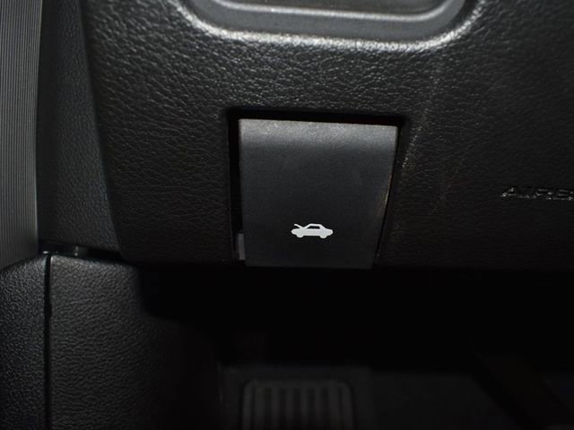 Used 2024 Jeep Grand Cherokee L Limited w/ Luxury Tech Group II image 19