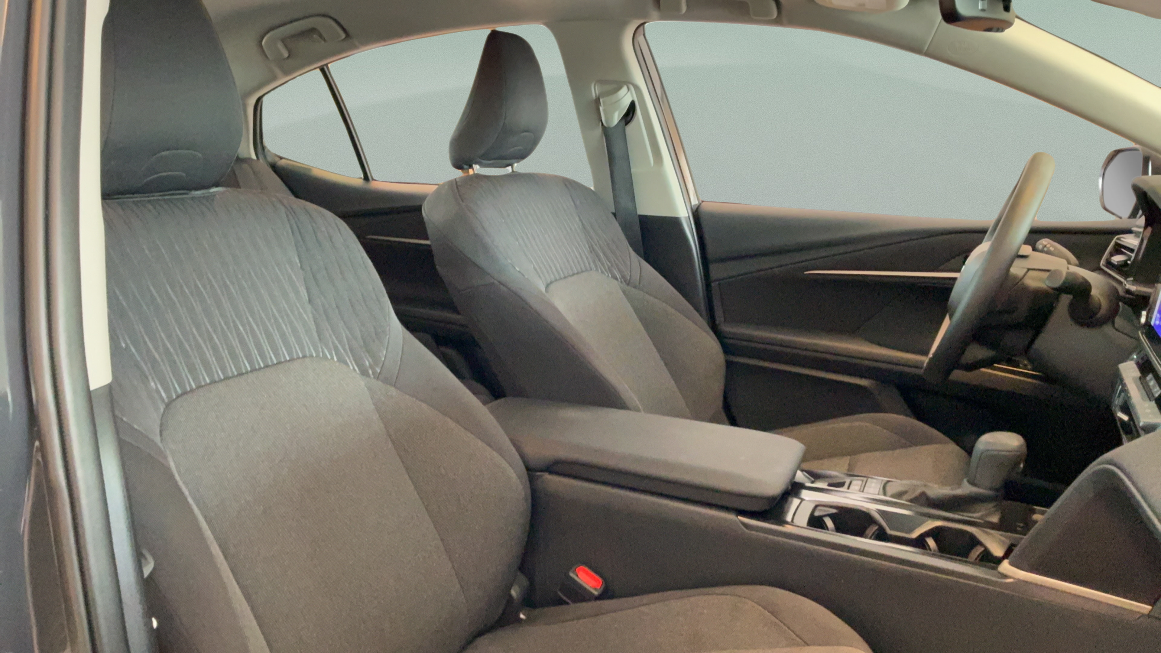 Certified 2025 Toyota Camry LE w/ Convenience Package FWD image 32