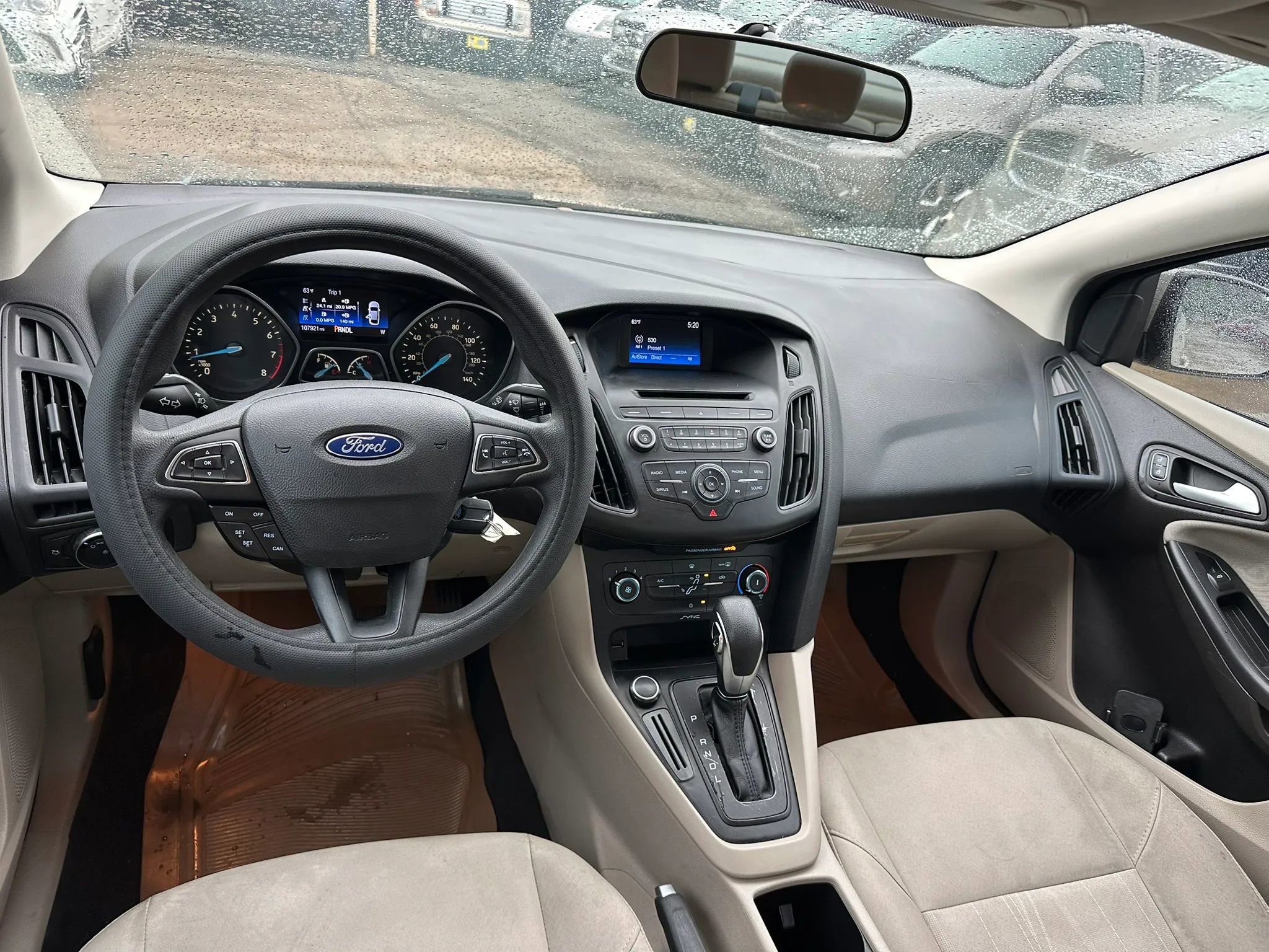 Used 2017 Ford Focus SE FWD image 8
