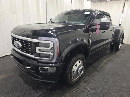 Used 2023 Ford F450 Platinum w/ FX4 Off-Road Package AWD/4WD image 2