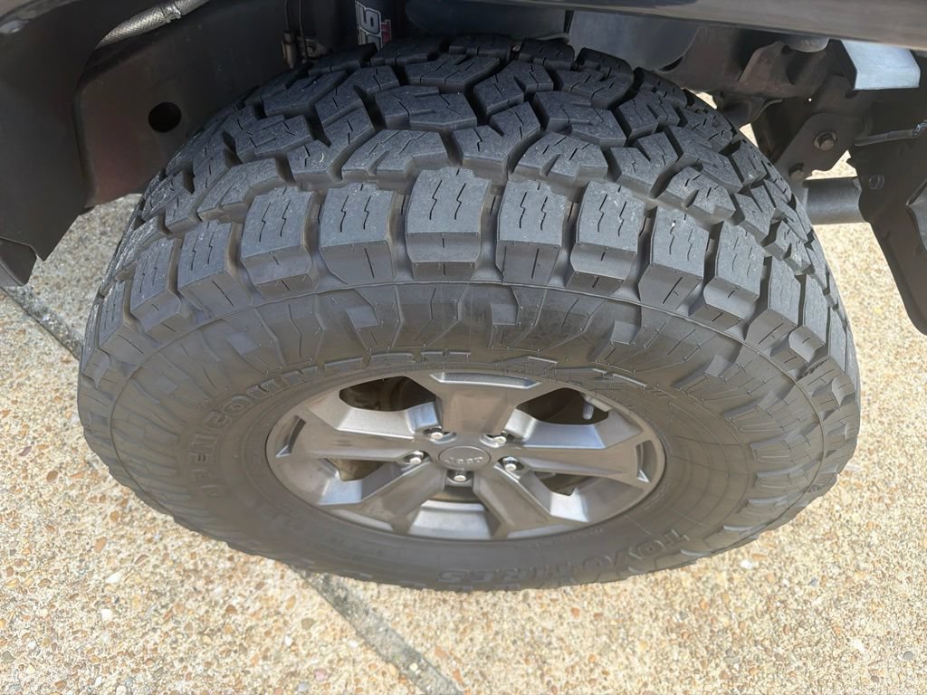 Used 2017 Jeep Wrangler Unlimited Rubicon AWD/4WD image 9
