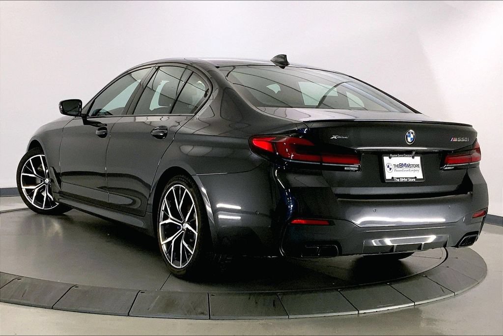 Used 2022 BMW M550i xDrive w/ Executive Package AWD/4WD image 10