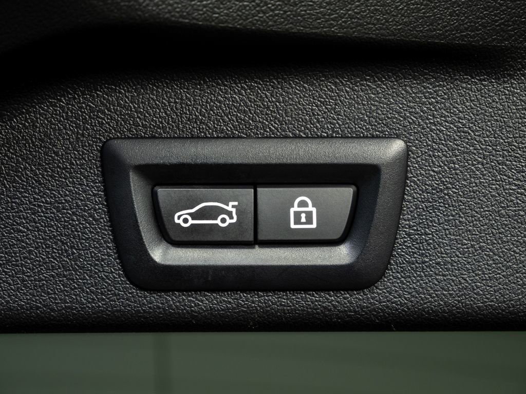 Used 2022 BMW X5 sDrive40i w/ Premium Package image 30