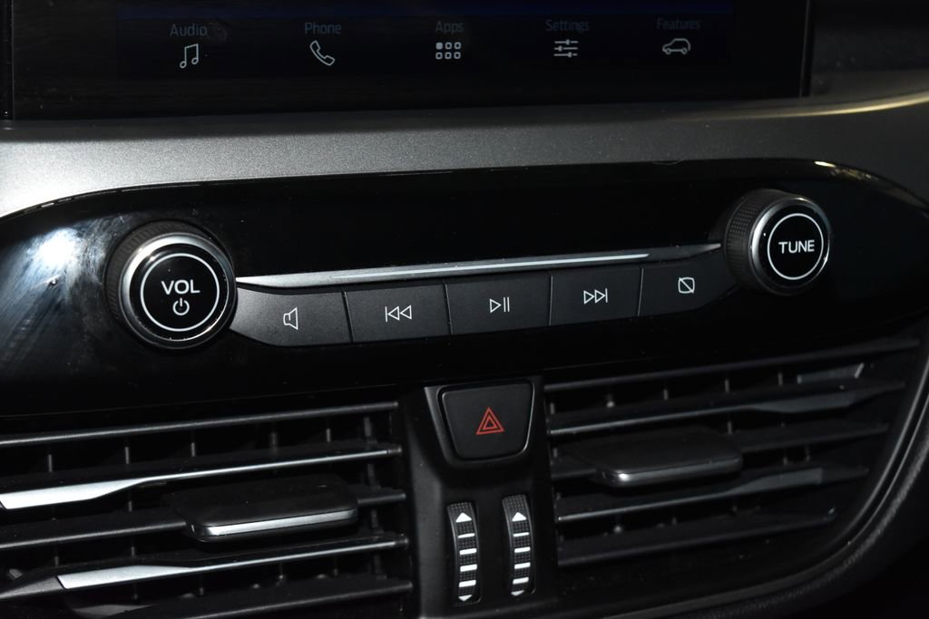 Used 2025 Ford Escape Active AWD/4WD image 12