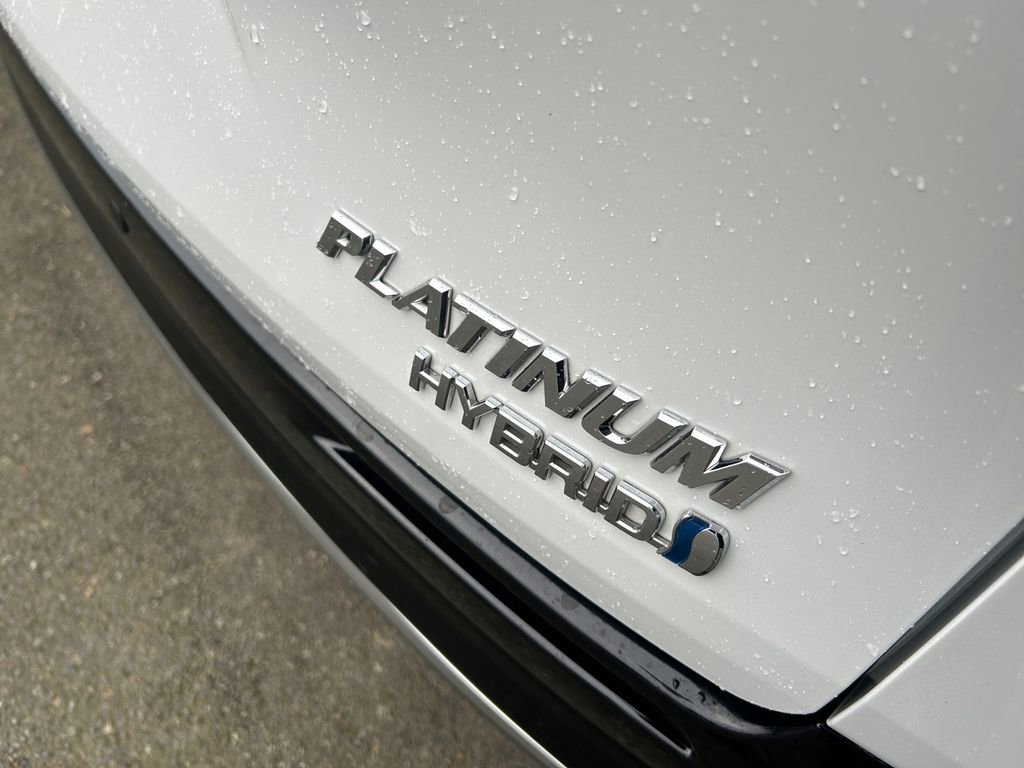 Used 2022 Toyota Sienna Platinum image 31