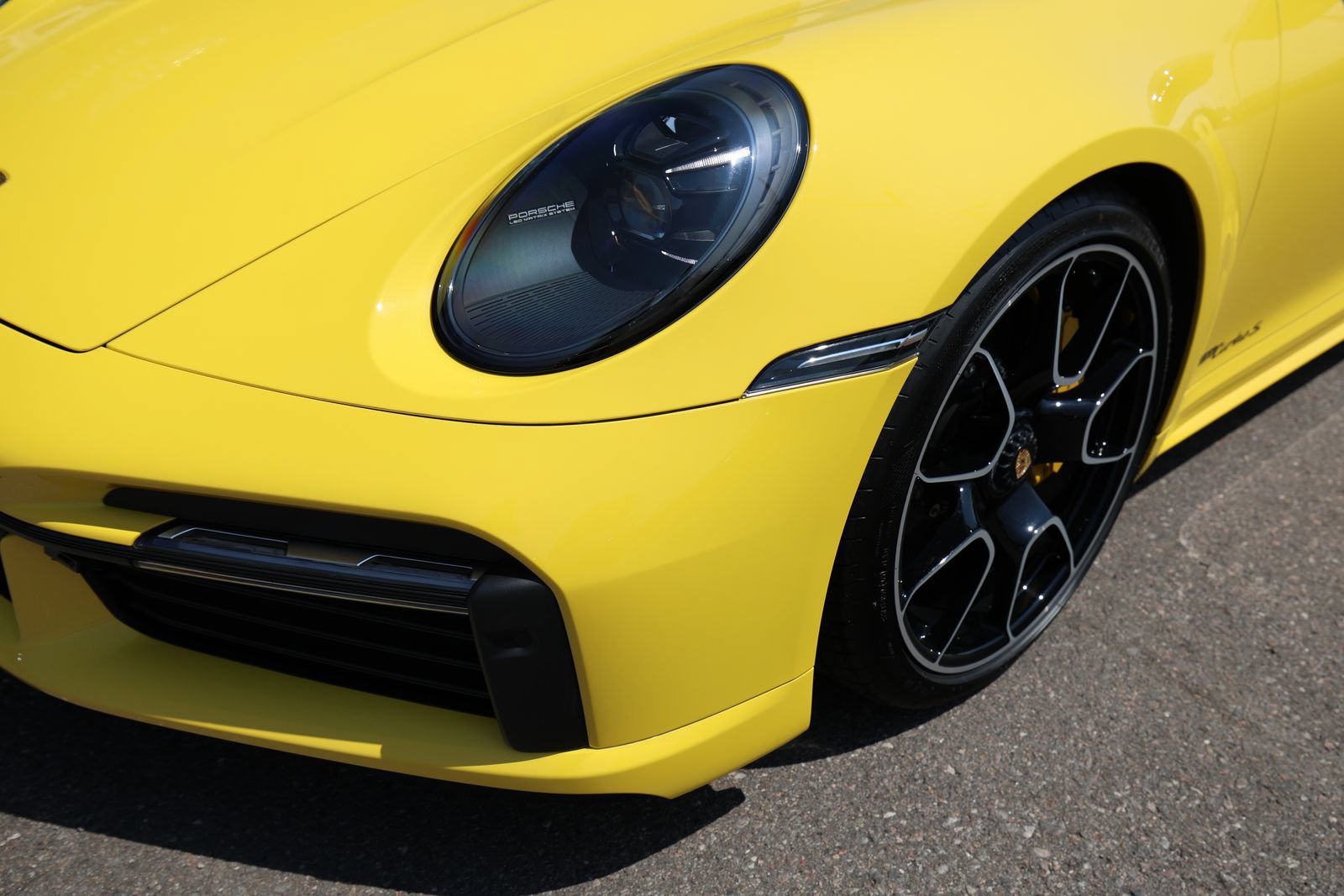 Used 2021 Porsche 911 Turbo S AWD/4WD image 19