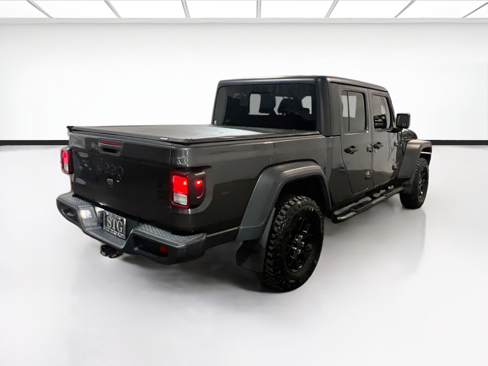 Used 2020 Jeep Gladiator Sport w/ Quick Order Package 24S AWD/4WD image 3