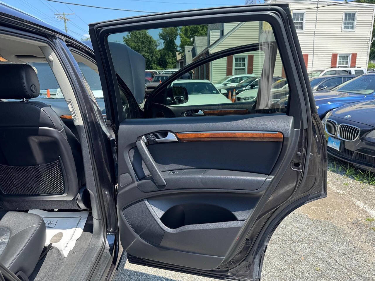 Used 2015 Audi Q7 3.0T Premium w/ Audi Guard Protection Package image 32