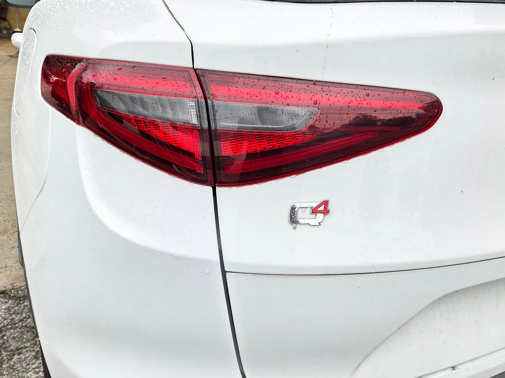 Used 2022 Alfa Romeo Stelvio Ti w/ Active Assist Plus Package AWD/4WD image 8