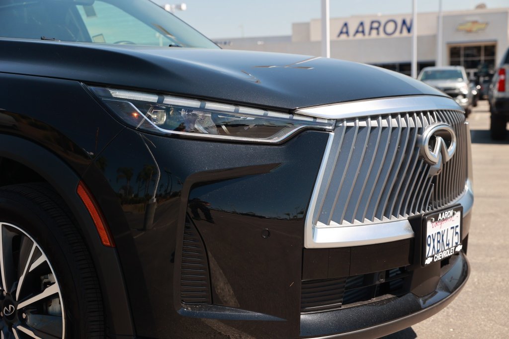 Used 2026 INFINITI QX60 Luxe w/ Cargo Package FWD image 9