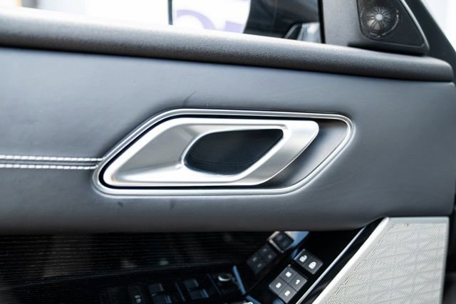 Used 2021 Land Rover Range Rover Velar R-Dynamic S image 46