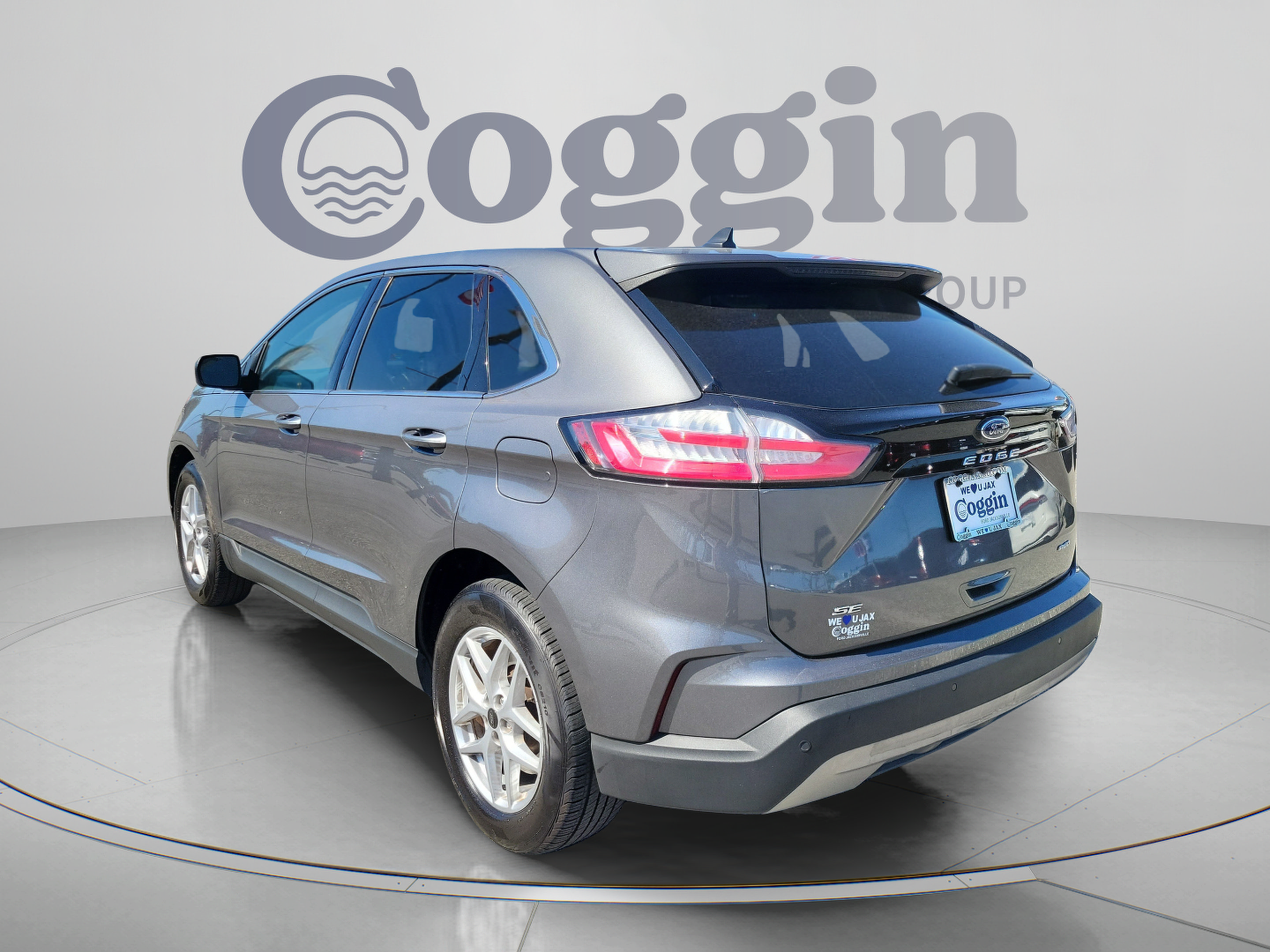 Used 2024 Ford Edge SEL AWD/4WD image 2