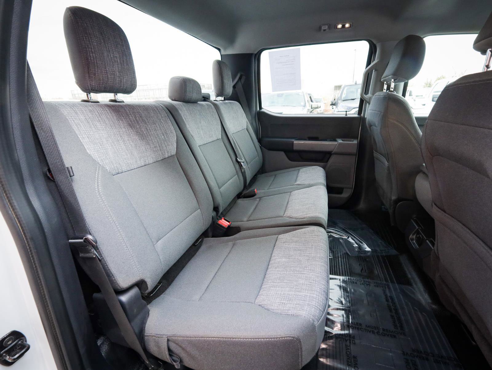 Used 2023 Ford F350 XLT w/ FX4 Off-Road Package image 27