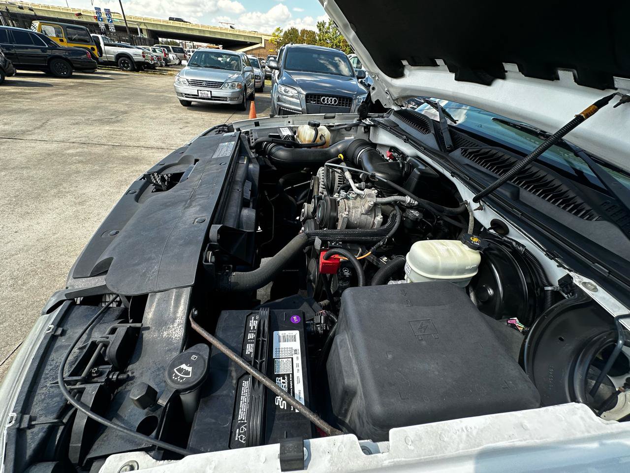 Used 2005 Chevrolet Silverado 1500 W/T RWD image 14