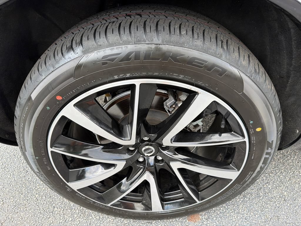 Used 2023 Volvo XC90 B6 Plus AWD/4WD image 17