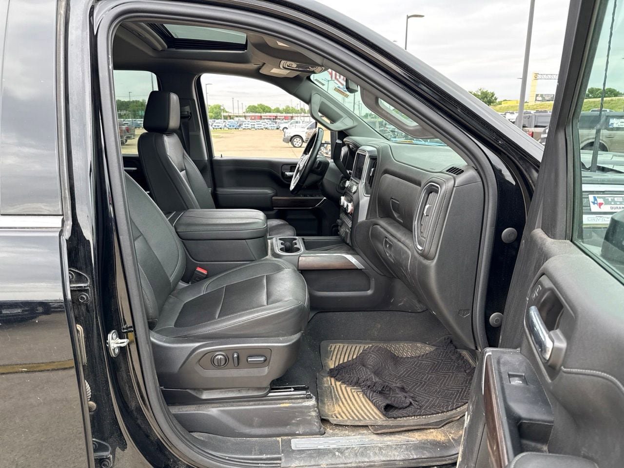 Used 2023 GMC Sierra 2500 SLT w/ Texas SLT Premium Package RWD image 13