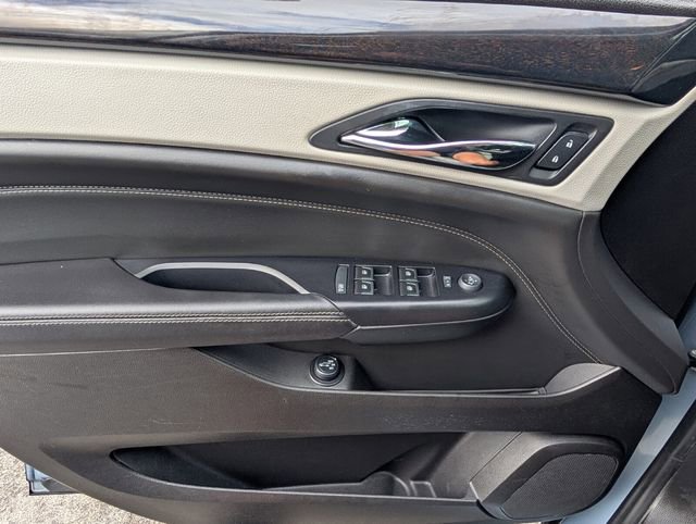Used 2014 Cadillac SRX Luxury image 29