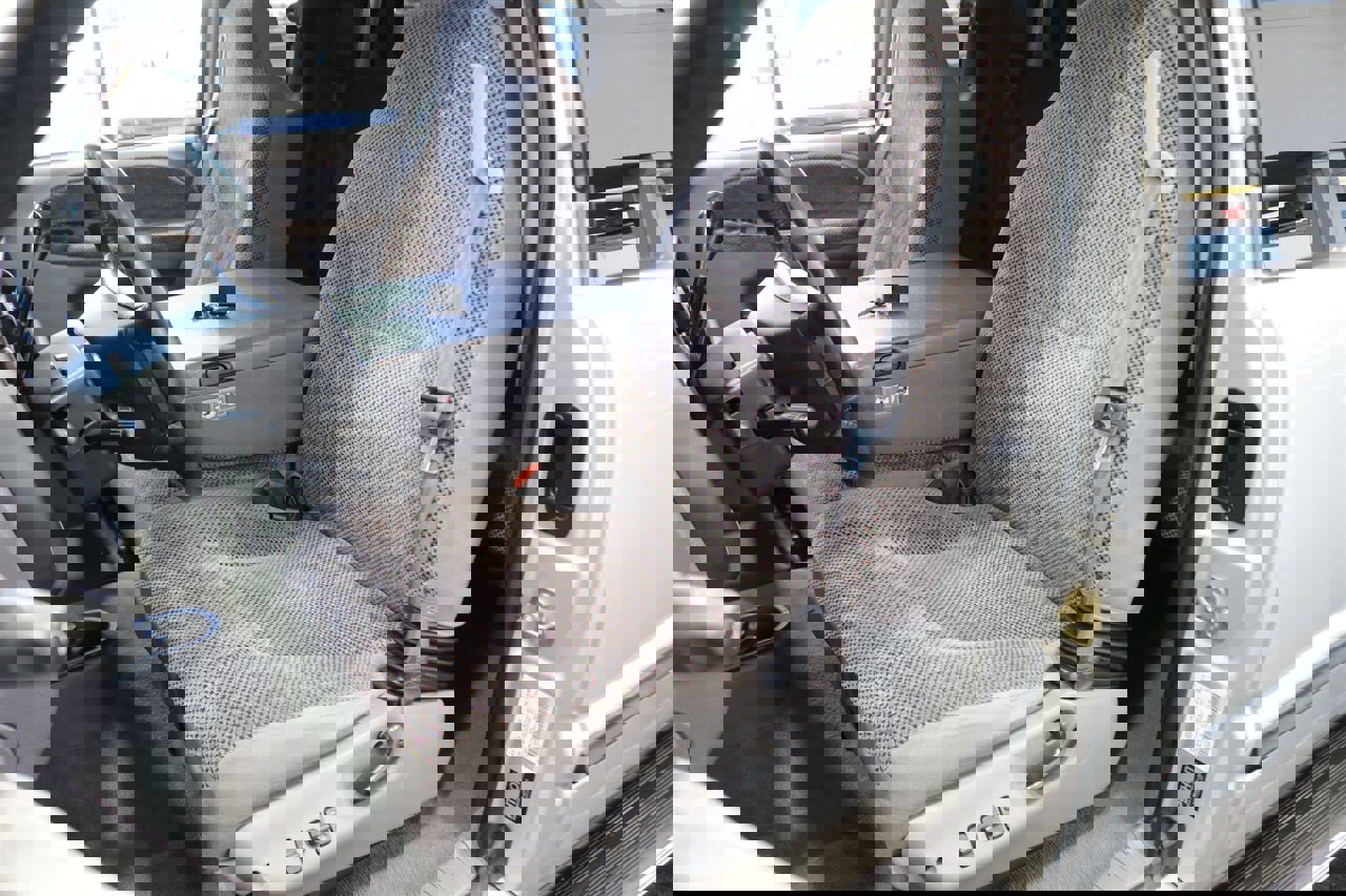 Used 1998 Dodge Ram 2500 Truck 4x4 Quad Cab image 16