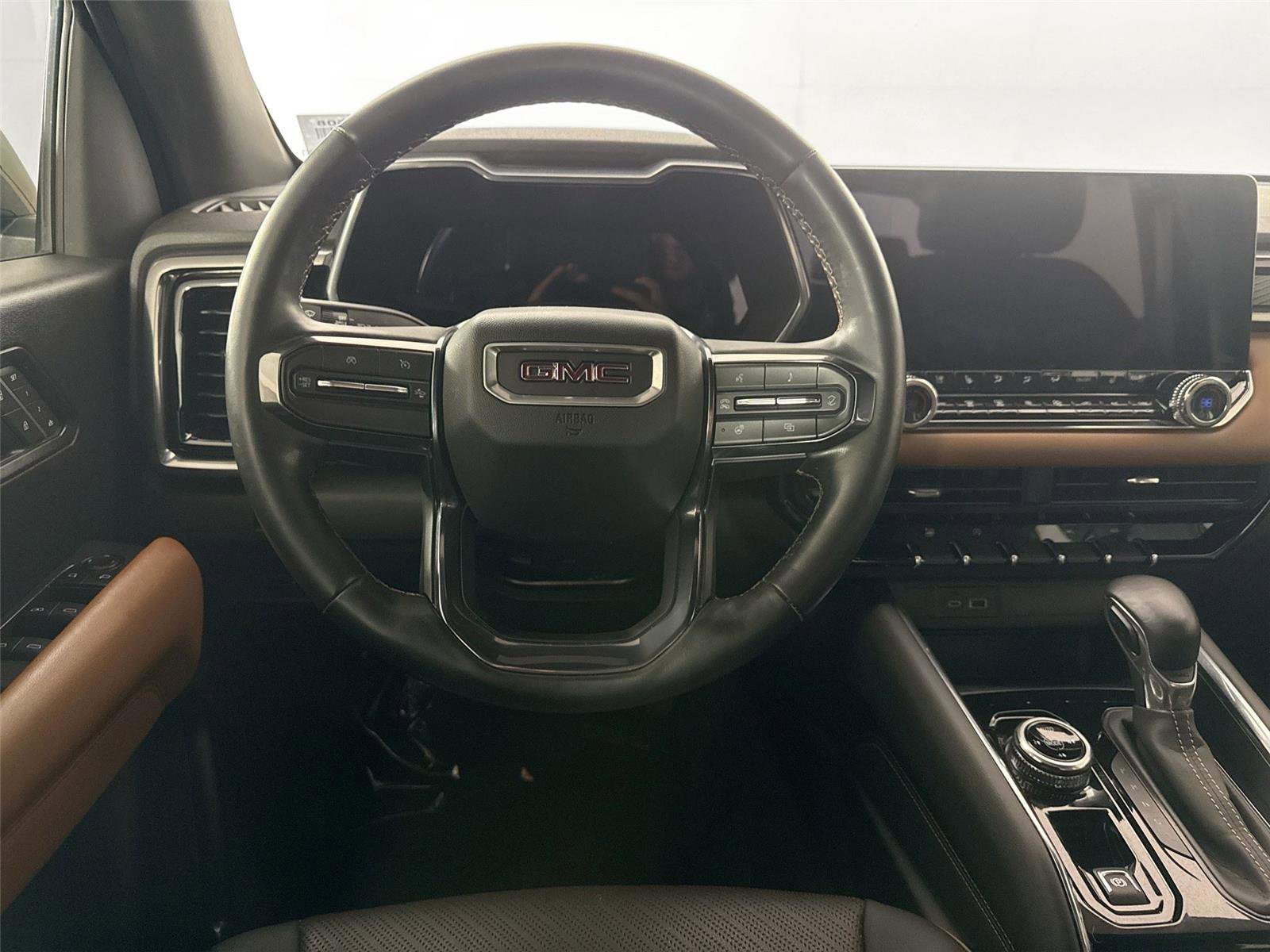 Used 2023 GMC Canyon AT4 w/ AT4 Premium Package image 30