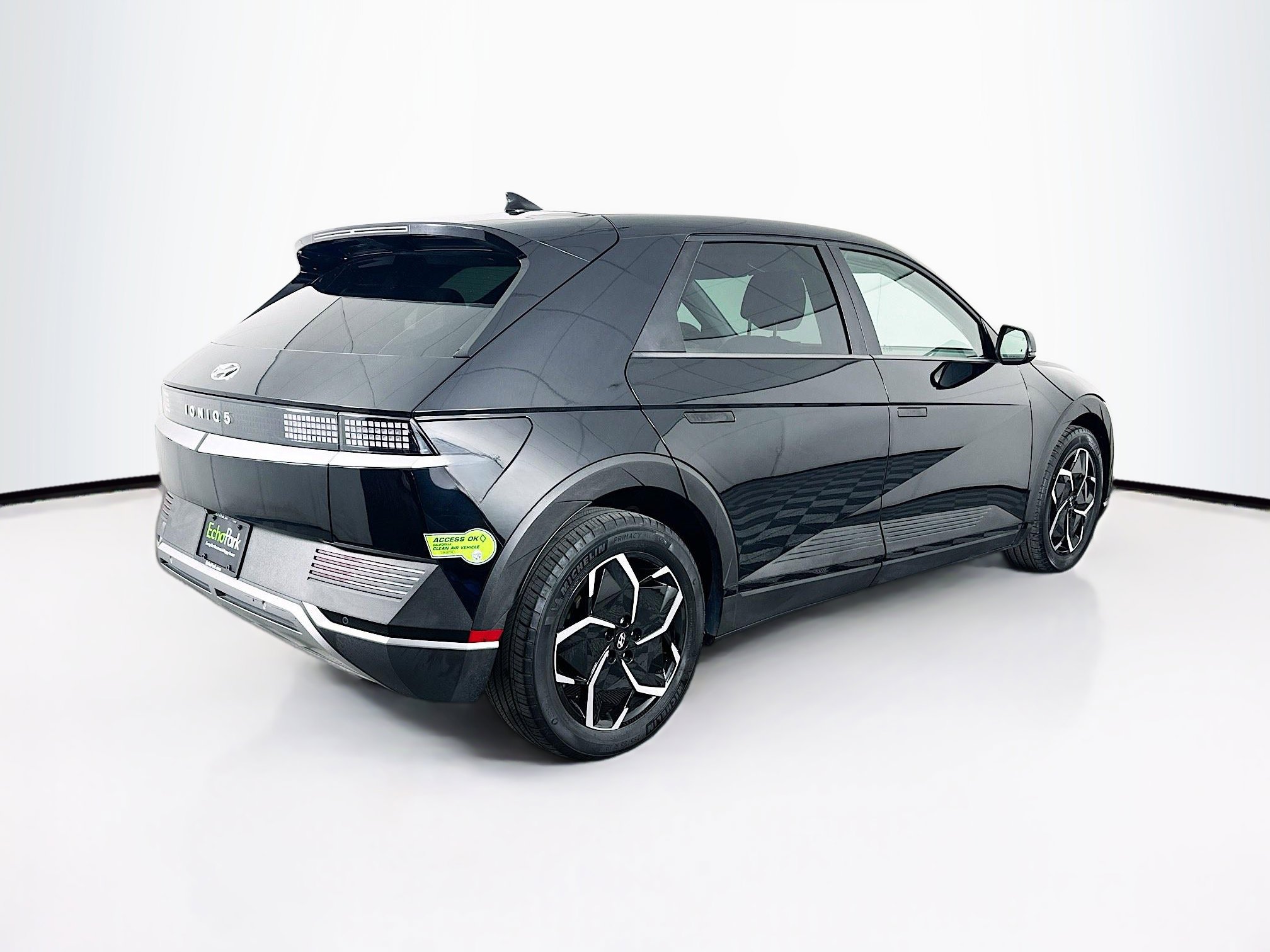 Used 2023 Hyundai Ioniq 5 SE w/ Cargo Package image 9