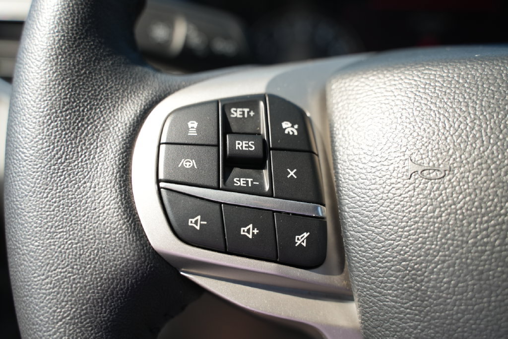 Used 2024 Ford Explorer XLT w/ Equipment Group 202A AWD/4WD image 37