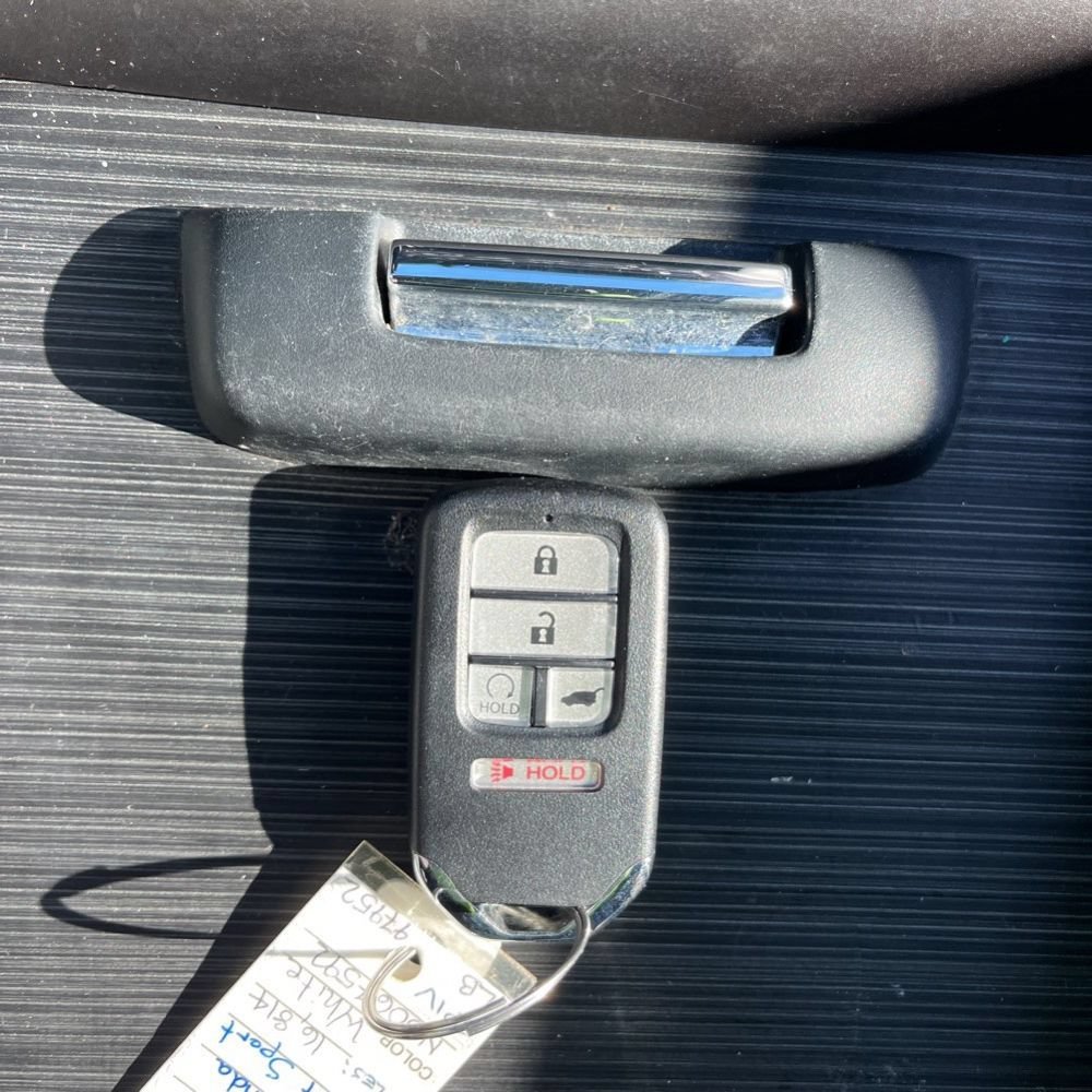 Used 2022 Honda Pilot Sport image 9