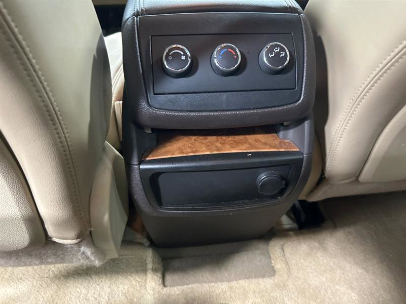 Used 2011 Buick Enclave CXL image 15