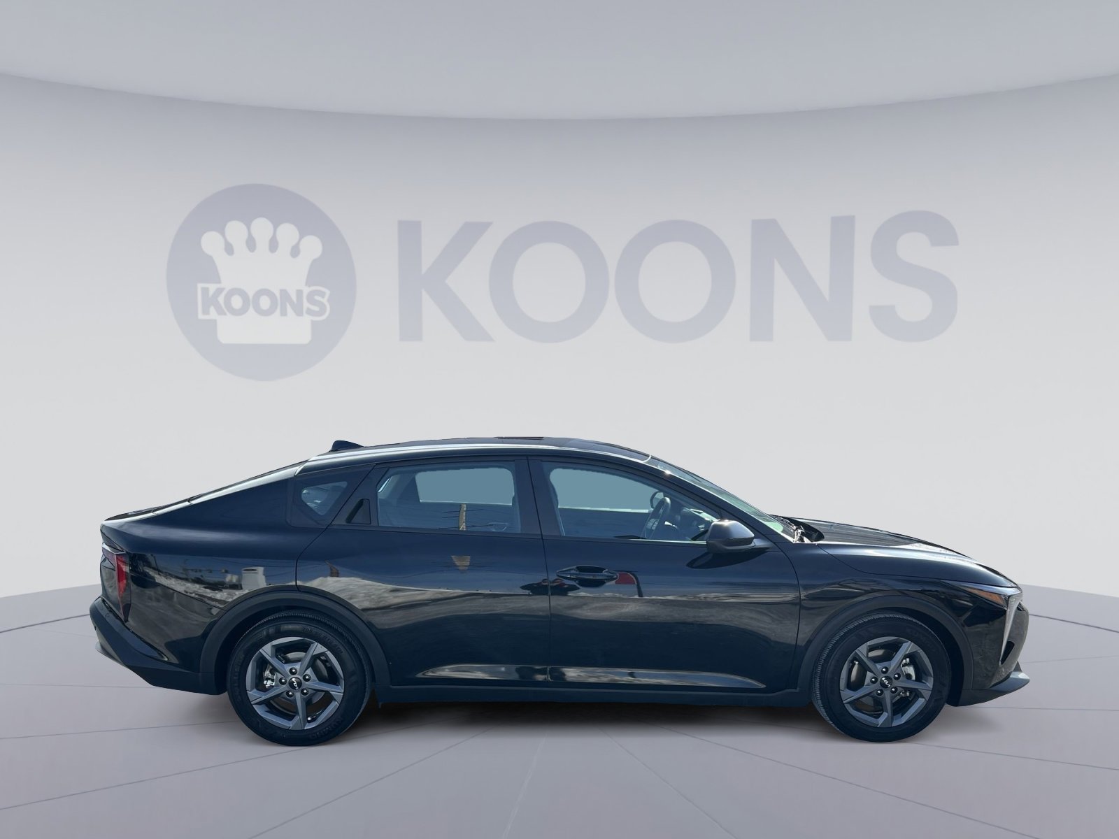 Used 2025 Kia K4 LXS image 8