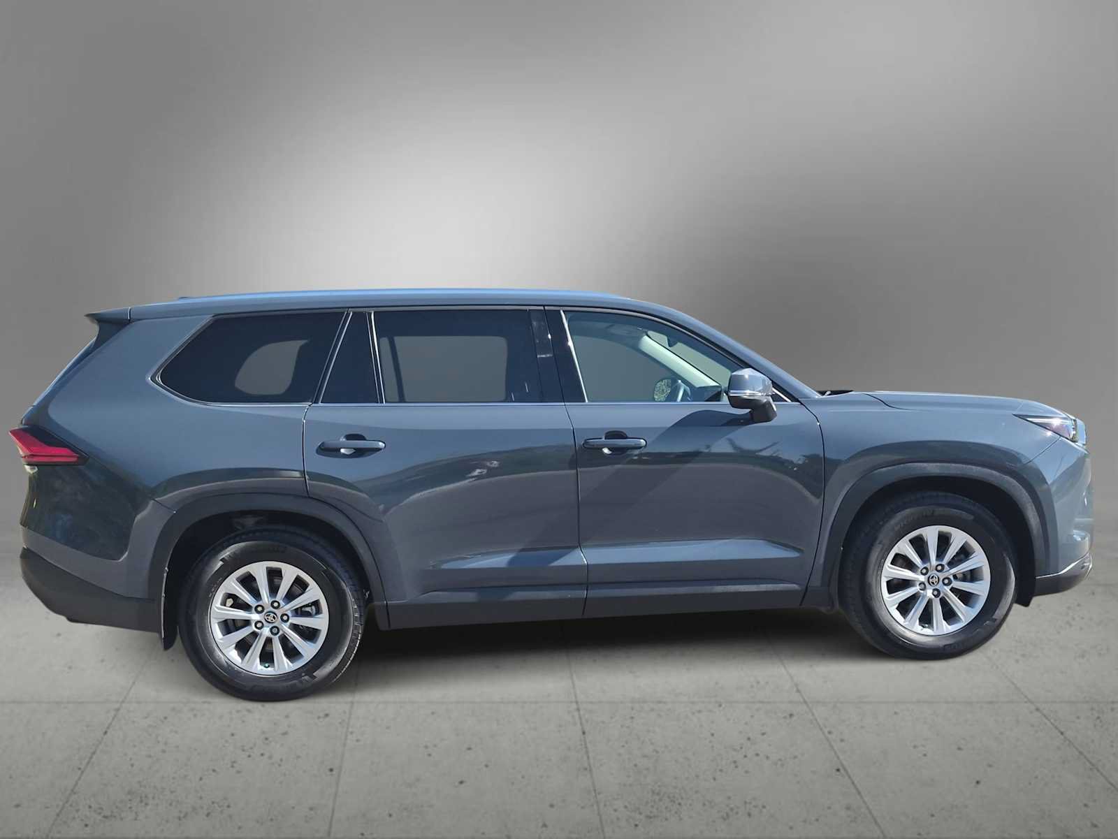 Used 2024 Toyota Grand Highlander AWD Hybrid image 9