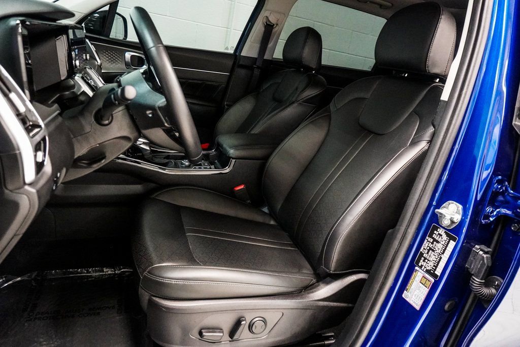 Used 2023 Kia Sorento SX image 6