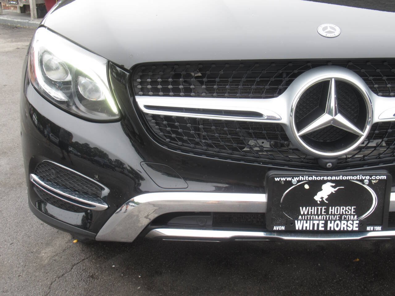 Used 2019 Mercedes-Benz GLC 300 4MATIC Coupe image 3