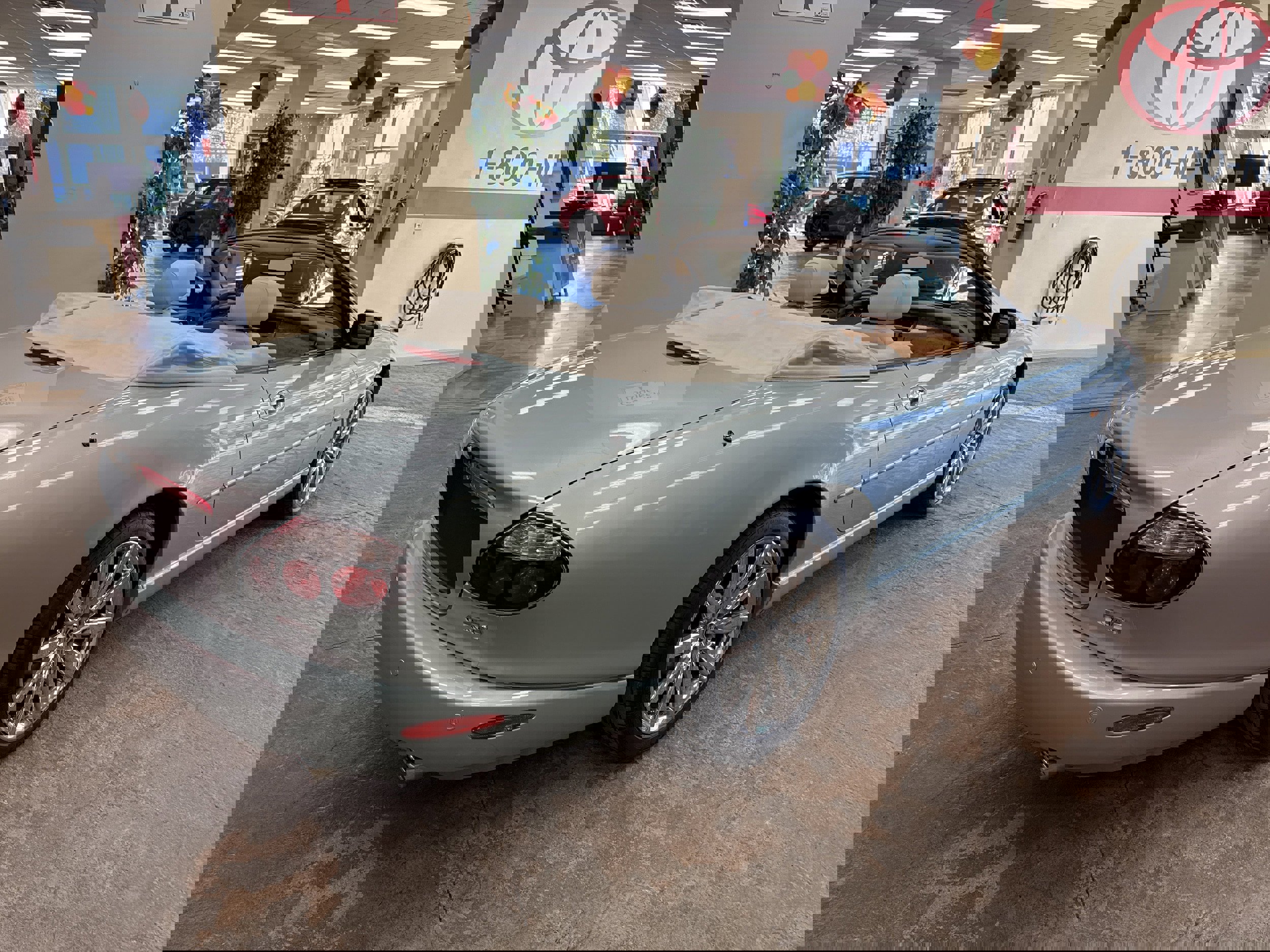 Used 2006 Jaguar XK8 Convertible image 44